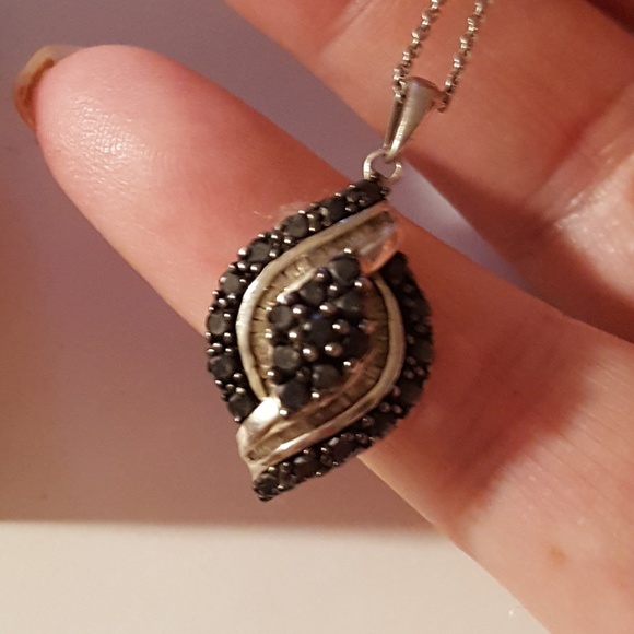 1CT BLK N WHITE DIAMOND RING 1CT PEND - Picture 4 of 6